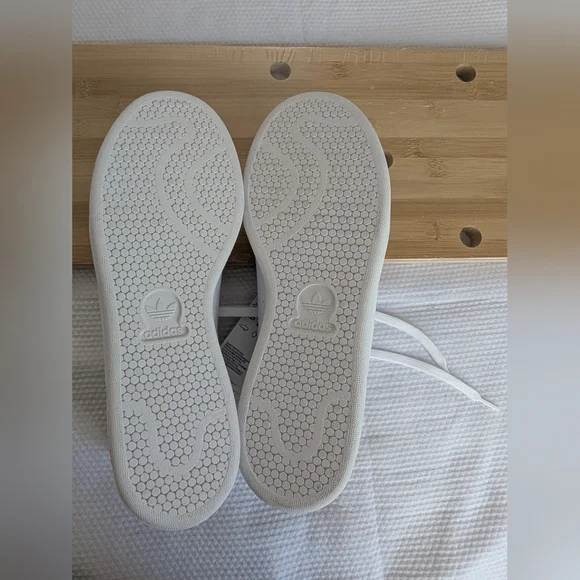 Adidas x LEGO Stan Smith Women's Athletic Casual Shoe White Trainer Size 11. - Picture 7 of 7